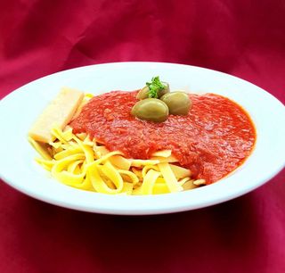 Spagheti con Tonno rosso