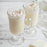 Горещ шоколад бял (230мл)