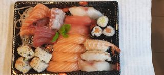 Box Sushi Sashimi Misto - 30 pezzi