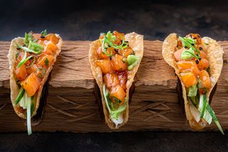 жареный такос с лососем