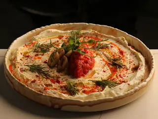 Лабне з запеченим перцем (180g)