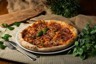 Hot Pepperoni 32cm