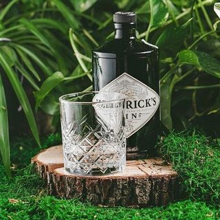 HENDRICKS  (50  мл.)