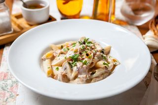 Penne Prosciutto e Funghi