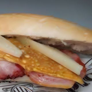 Baguette de Magreta huevo y queso