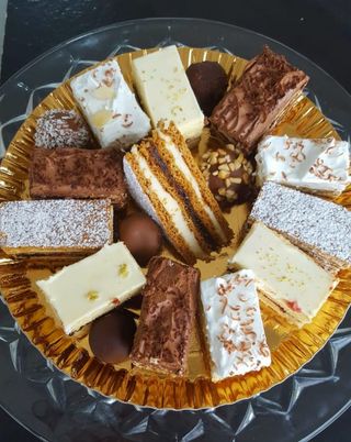 Prajituri asortate artizanale – platou - 750g 