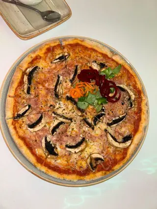 Pizza Capricciosa (30 Cm.)