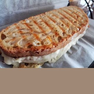 Tosta de frango 