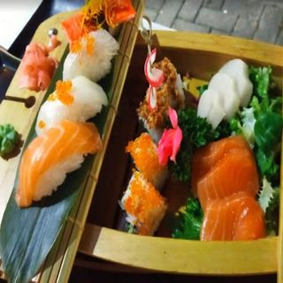 Sushi moriawase (pequeño) 