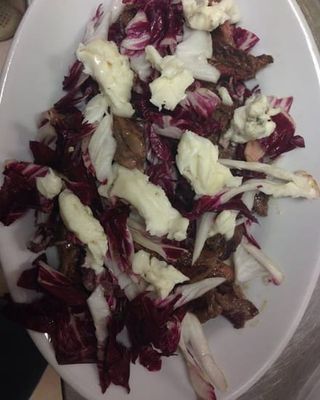 Tagliata di manzo radicchio e gorgonzola