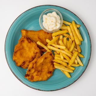 Pohana piletina i pomes