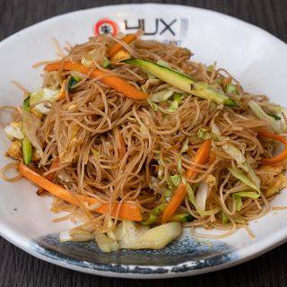 122. Spaghetti di riso con verdure