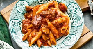 Penne cu ragu Bolognese