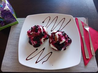 Papanasi cu gem smăntană