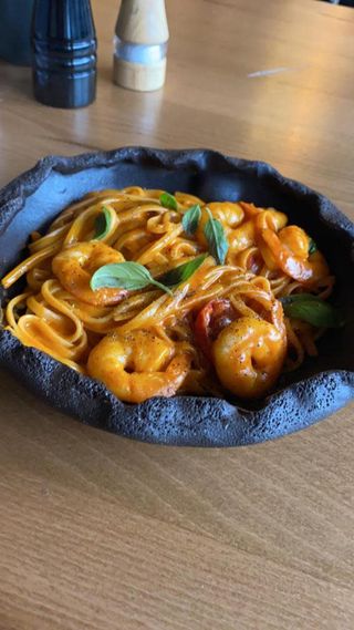 Linguine cu creveti Black Tiger  