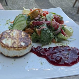 Grillowany ser camembert