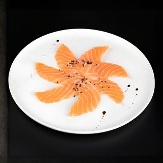 140. Carpaccio di salmone