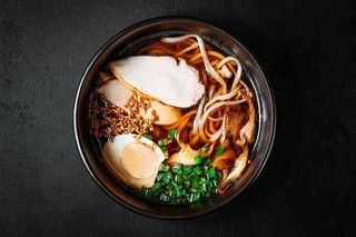 Рамен с курицей (400г)