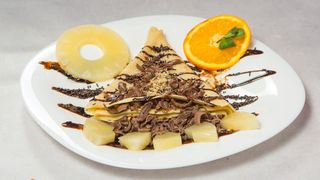 Palačinka sa eurokremom i ananasom