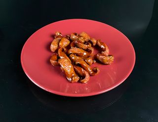 Мисливські ковбаски з соусом (70/30г)