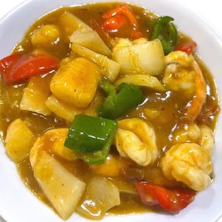 703. Gambas Con Curry Con Patatas Y Fideos Chinos