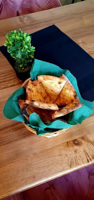 Foccacia cu parmesan