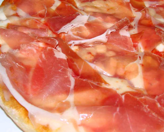 Pizza crudo