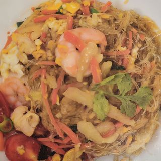 Pad woon sen con pollo