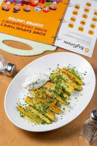 Кабачки с пармезаном и творожным сыром (200г)