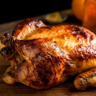 Пиле на грил + Кока кола (1,5л)