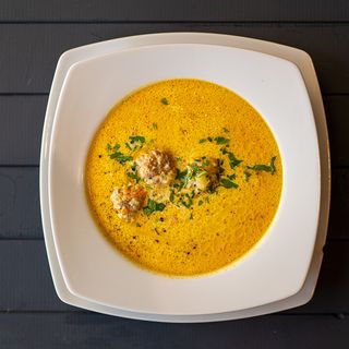 Ciorba de perisoare a la grec