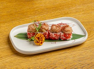 Ura spicy tuna 8 pezzi