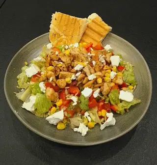 Pileća salata