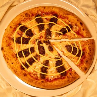 Pizza cu mici și muștar Ø32 cm