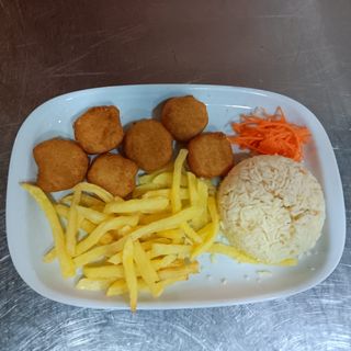 Dose de Nuggets de Queijo e Legumes