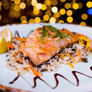 Somon filé cu orez balsamic