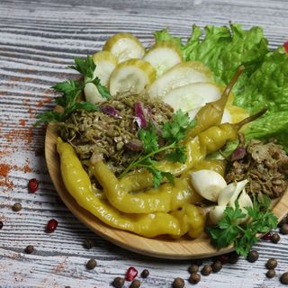 მწნილის ასორტი