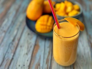 Mango lassi