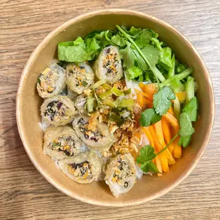 Spaghetti nem rán - involtini tradizionali fritti 