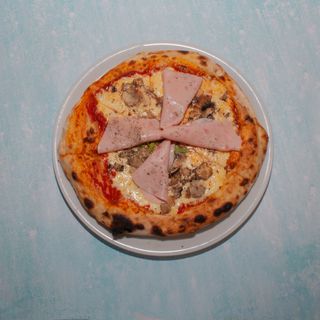 Pizza Capriciossa
