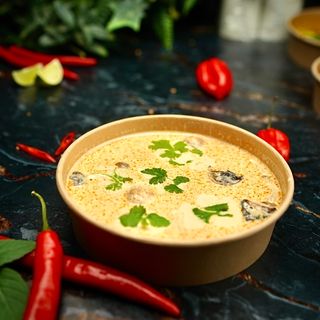 Tom Kha Kai z krewetkami Większe (16-20)