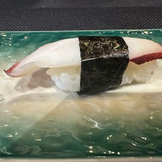 127 Nigiri polpo