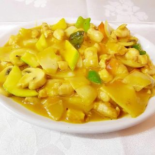 Pollo con salsa curry