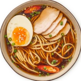 Рамен з куркою
320грам