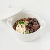 Томленные щечки бычка с гречкой и страчателлой
