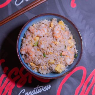 Arroz Salteado Con Gambas Y Piña