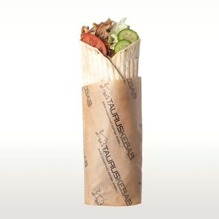 Tortilla Taurus - z frytkami i sałatką