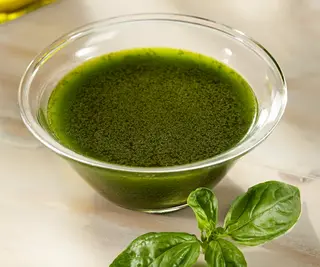oliwa bazyliowa