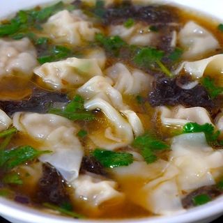 Ración Grande De Sopa De Wantun 大份馄饨汤