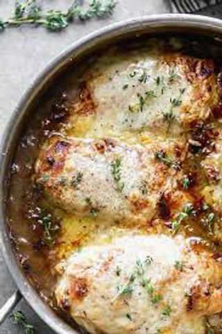 French Onion Chicken And Cheese Skillet